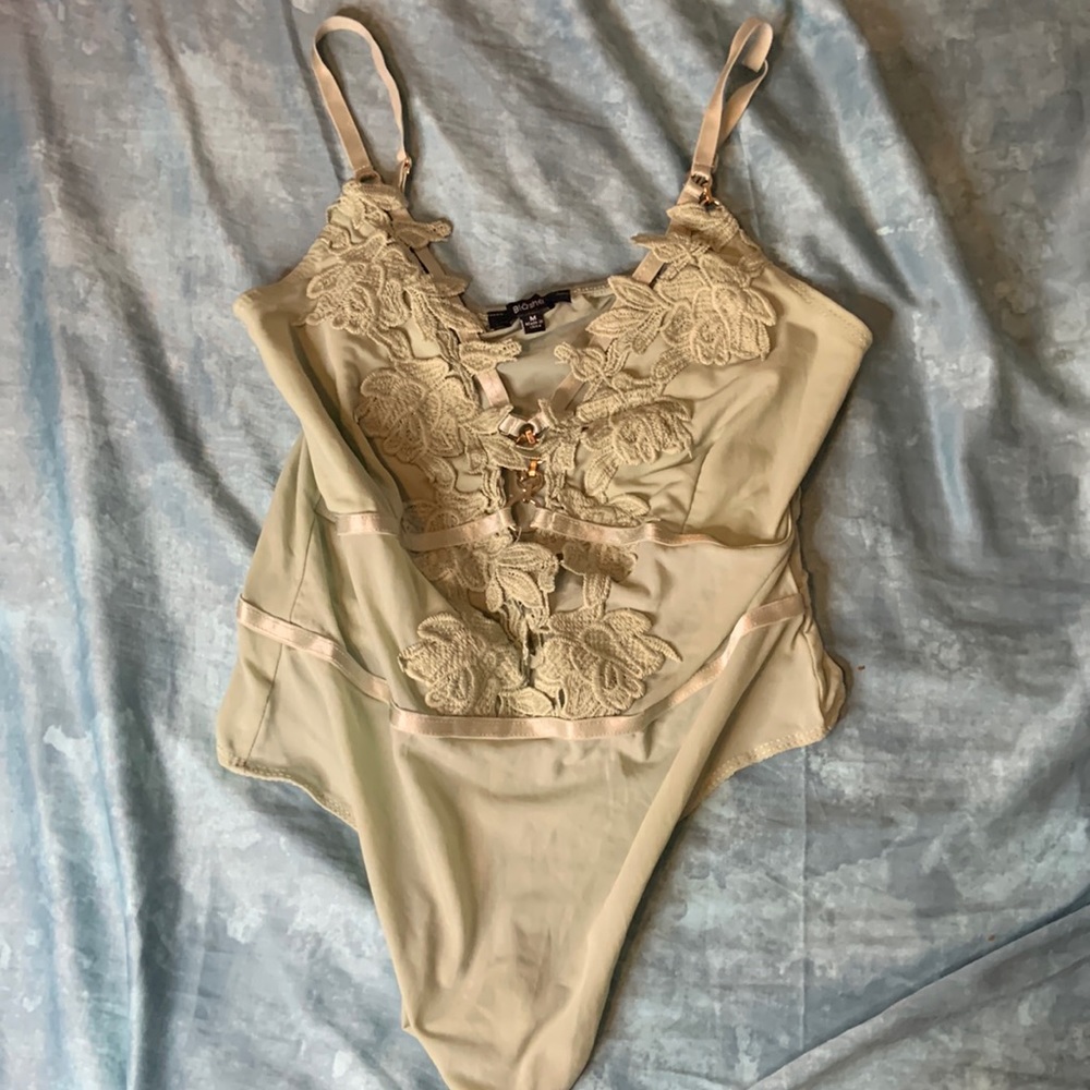 bodysuit